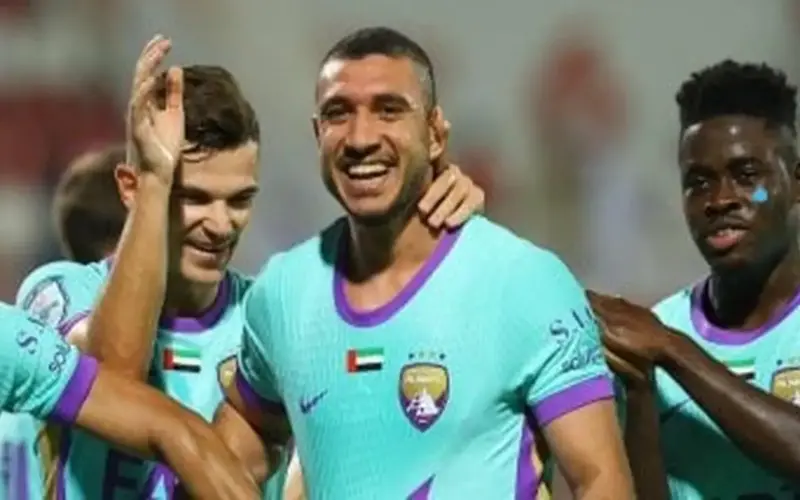 العين يكتسح دبا برباعية ويحتفل بلقب الدوري الإماراتي بمشاركة رامي ربيعة